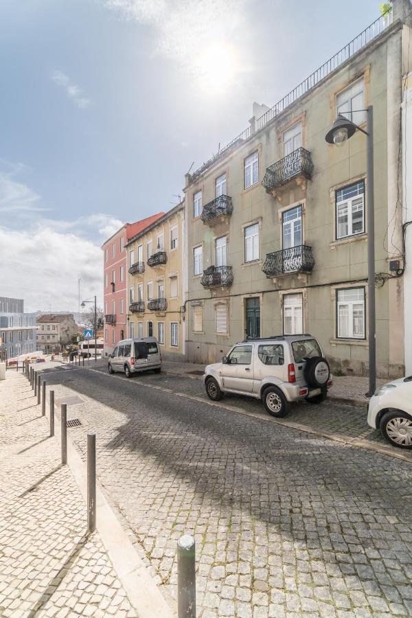 Casa Boma - Sunny With Private Balcony And Panoramic Bridge View - Ajuda I Apartamento